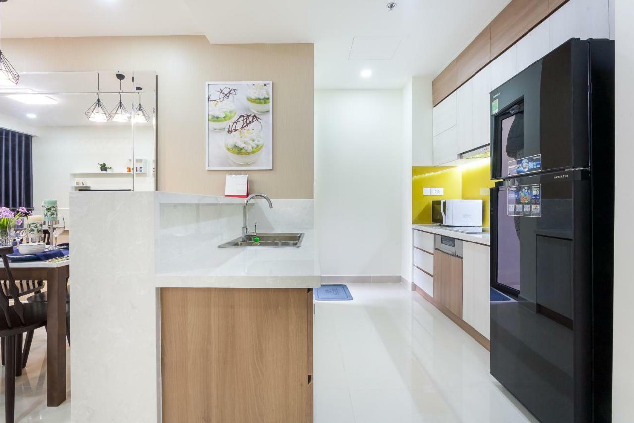 Sammi & 2 * TP. Hồ Chí Minh